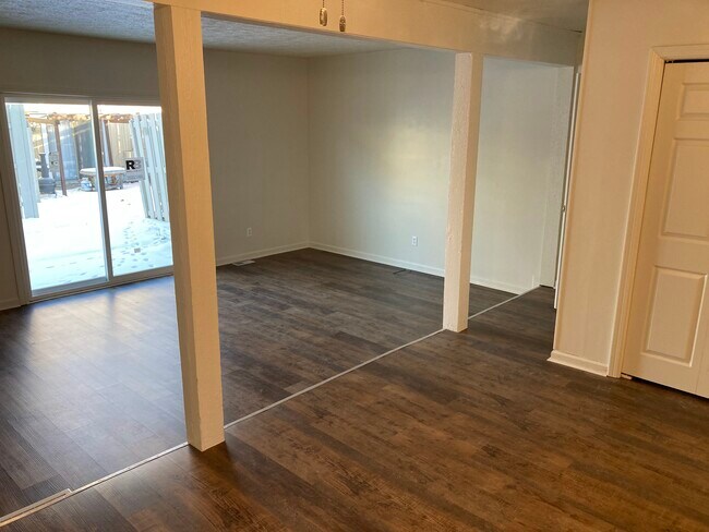 Living/Patio - 48 Greentree Cir Unit 48 Greentree