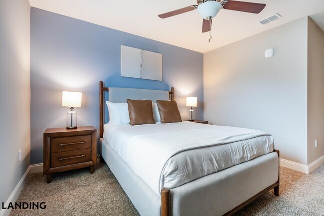 305 Laredo Dr Unit 9-301