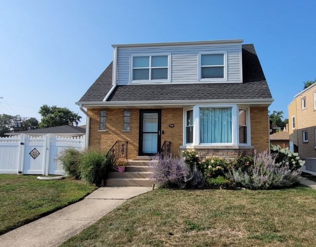 Building Photo - 7546 W Cleveland St Rental
