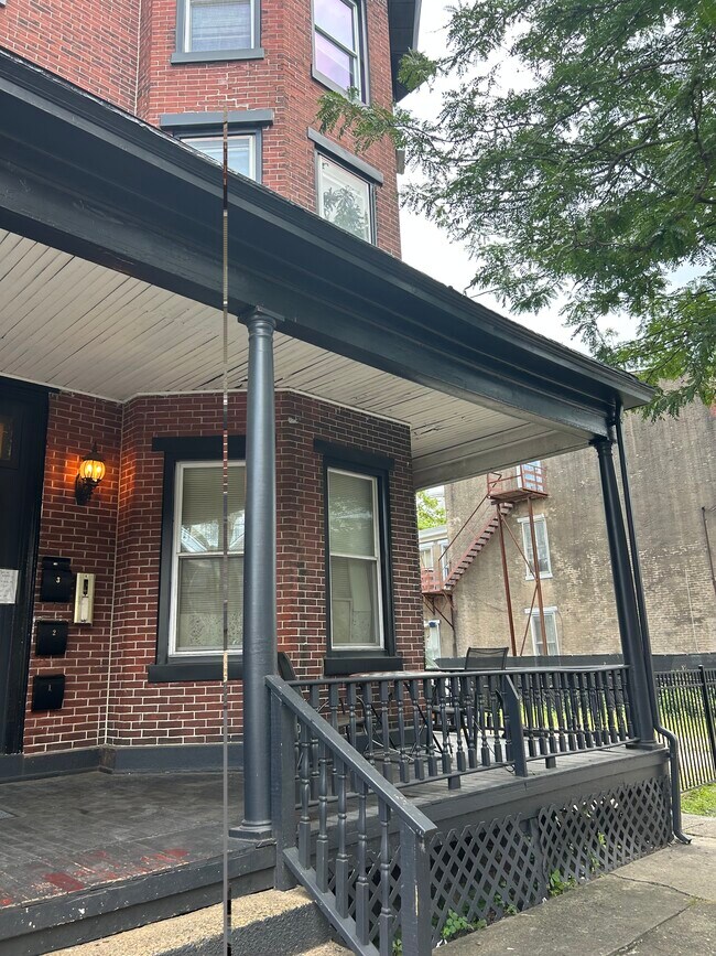 217 Hamilton Ave Unit 3
