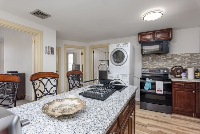 Photo - 132 State St Unidad Apt 3