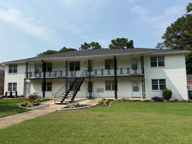 Photo - 1914 St James Dr Apartment Unit 6