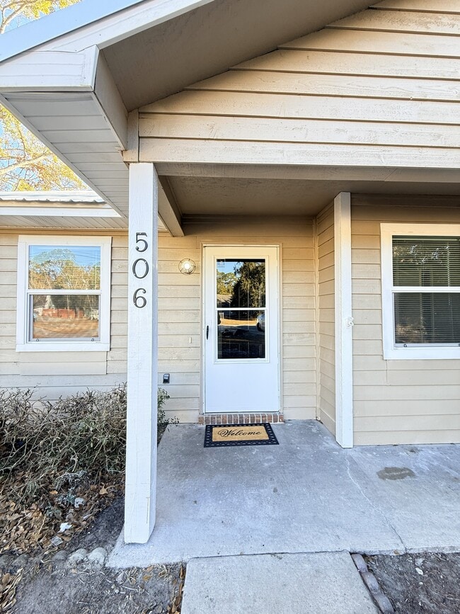 Photo - 506 Idlewood Cir