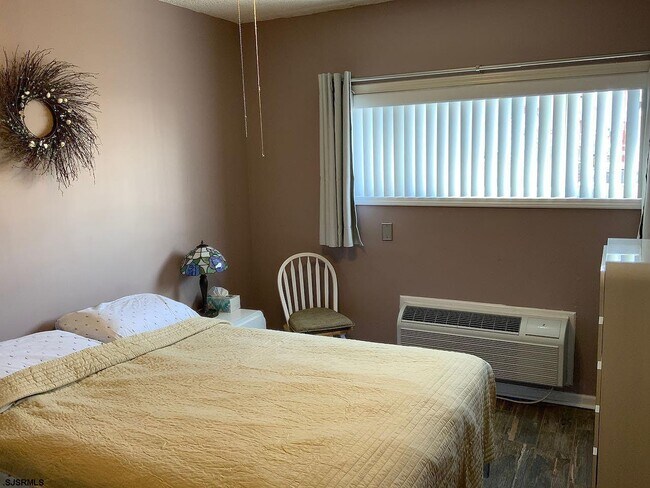 Photo - 5300 Boardwalk Unit 220