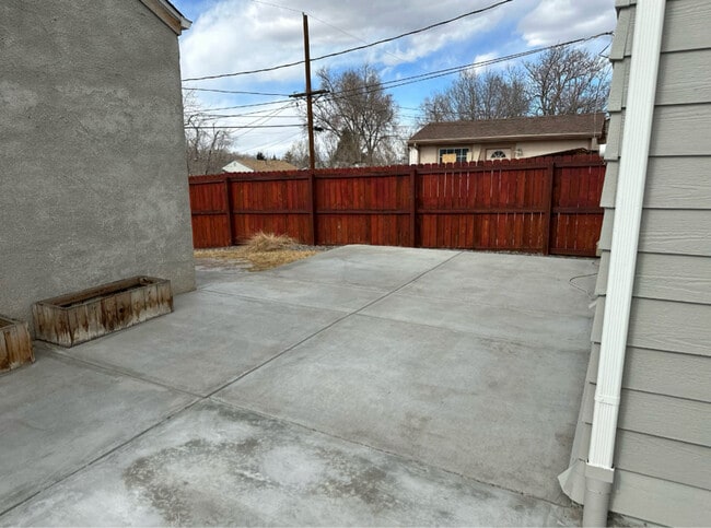 Photo - 1875 S Raritan St