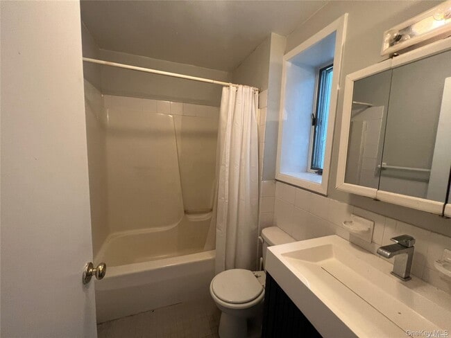 Photo - 541 E Broadway Unit 2B