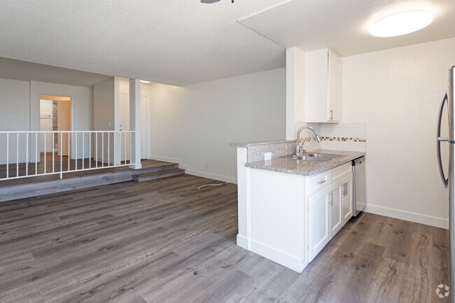 Marathon Apartments