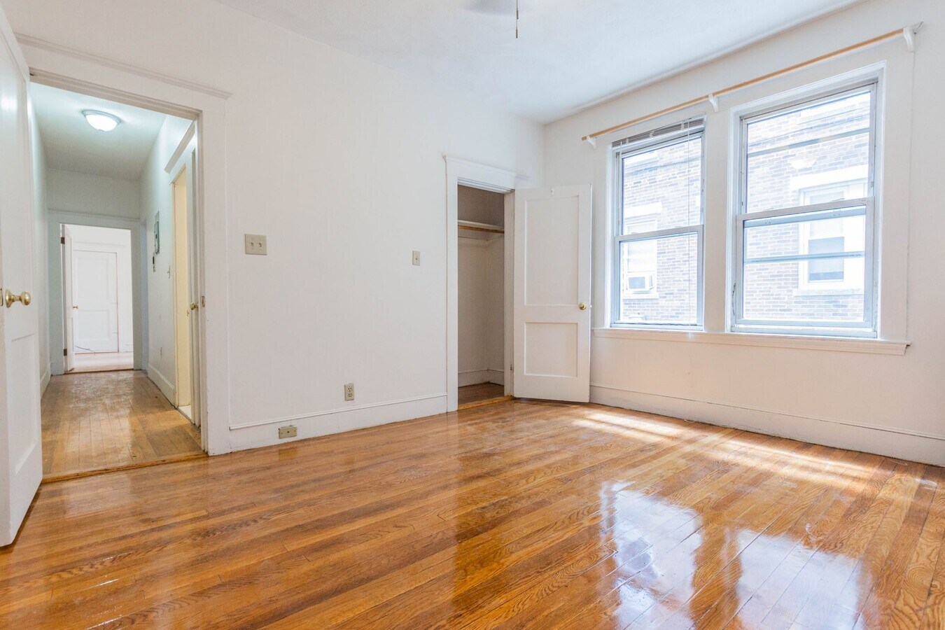 Photo - Allston 1 Bed Split – Heat & Hot Water Included – Great Value – 9/1
