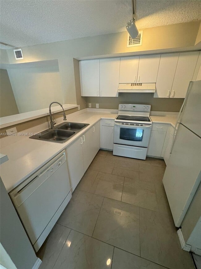 Photo - 111 Yacht Club Way Unit 107