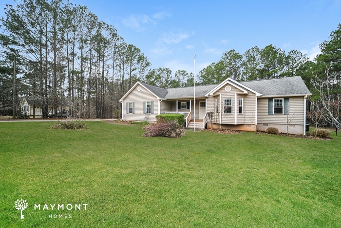 Photo - 701 Derek Pl