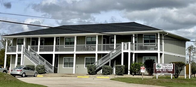 Building Photo - 1806 TX-21 Rental