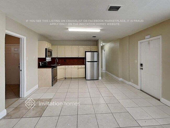 735 NW 184th Dr