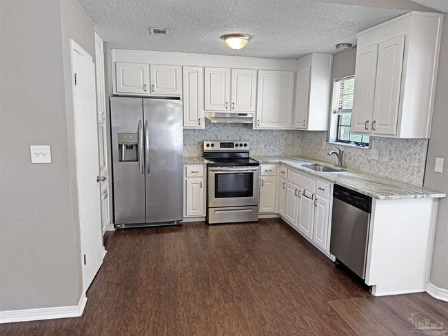 Photo - 7524 Sandy Creek Dr