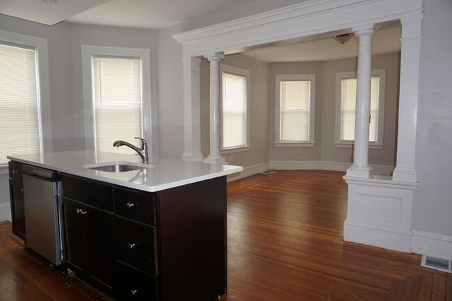 Photo - 637 Smith St Unit 637 Smith #1