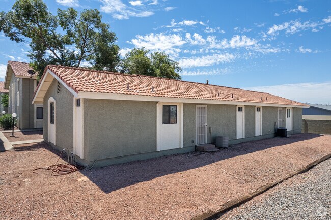 Photo - Sierra Vista Apartments