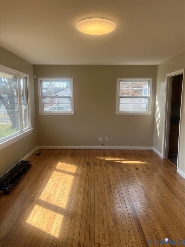 Photo - 809 Fort Henry St