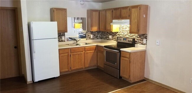 Photo - 405 Sisters Ave Unidad 203