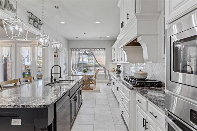 Photo - 6317 Savannah Oak Trail