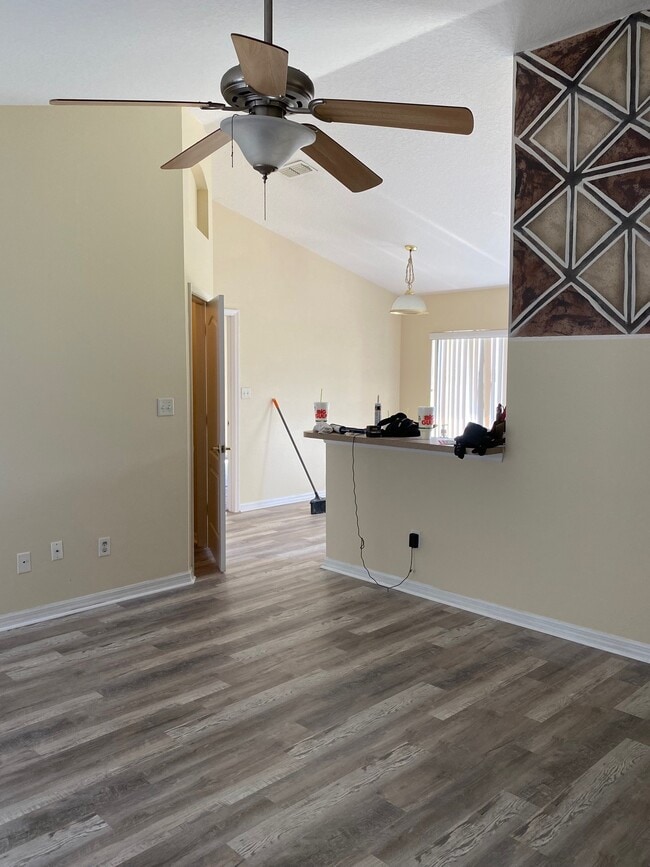 Photo - 220 Goldie St House