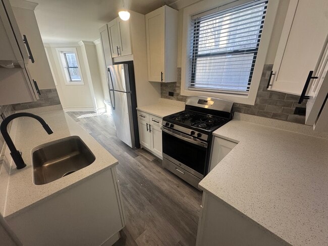 Photo - 3837 N Greenview Ave Unit 3839-GDN