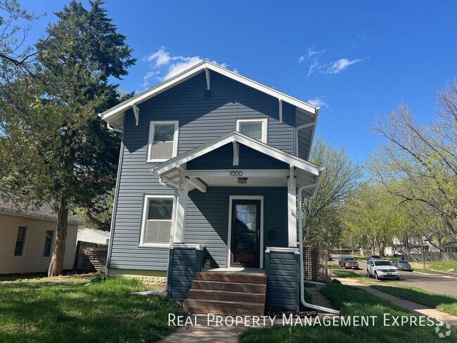 Building Photo - 3 Bedroom 1 Bathroom Home For Rent In Siou...
