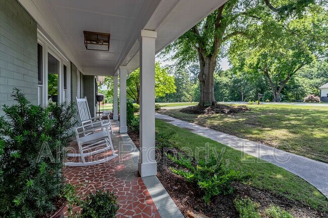 Photo - 804 N Weston St