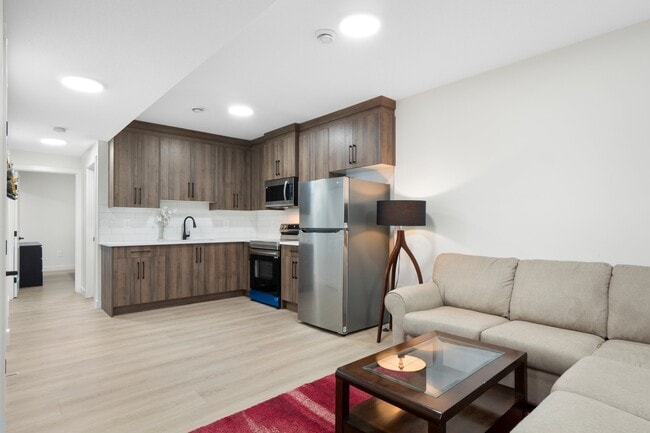 Photo - 294 Creekside Blvd