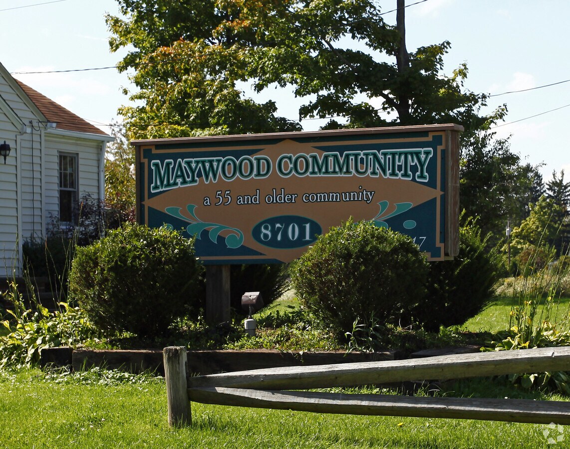 Photo - Maywood Community