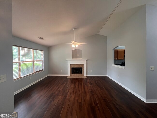 Photo - 63 Camden Way