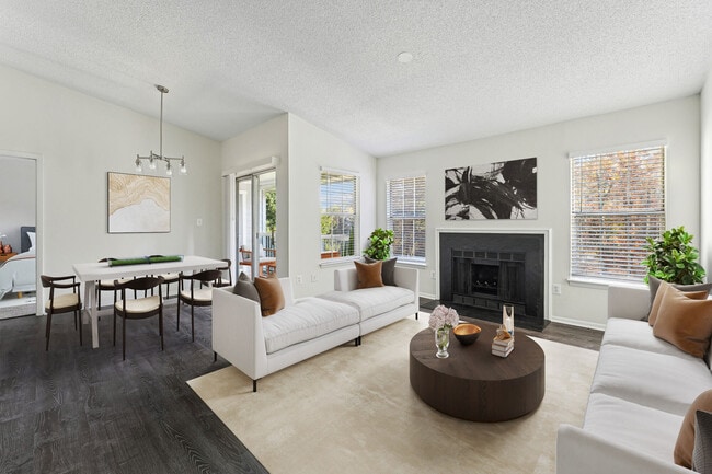 Building Photo - Windsor at Fairlakes Rental