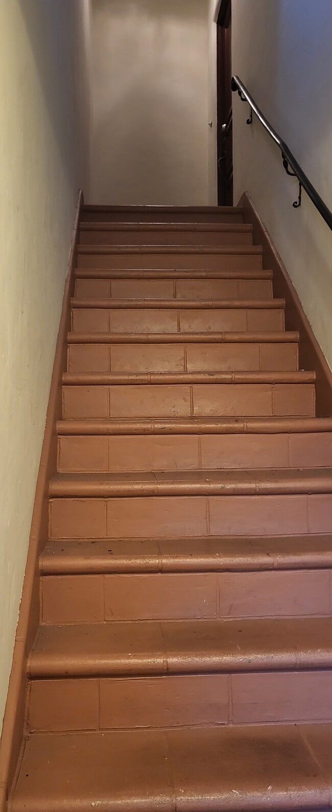 Stairs to Front Door 2 - 8633 Hervey St