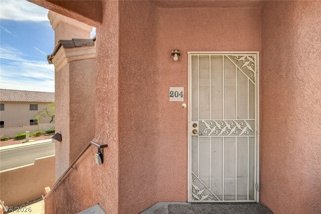 Building Photo - 7705 Himalayas Ave Unit 204