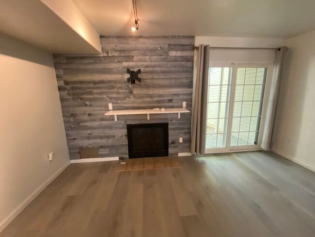 Photo - 2 Bedroom Townhome Near Buckley Air Force Base