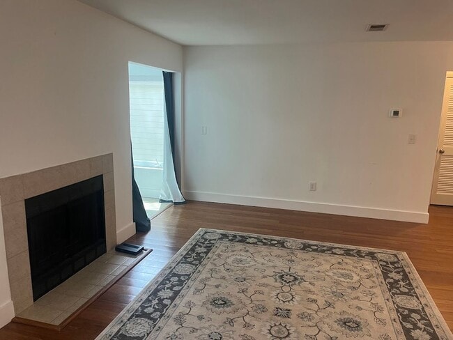 272 Alexandra Dr