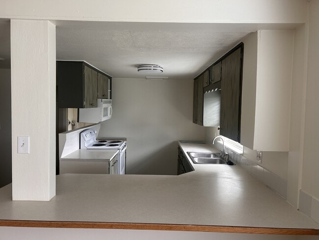 Photo - 6032 Portal Way