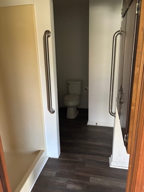 Photo - 201 Honeysuckle Ln