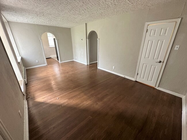 Photo - Greenside Manor