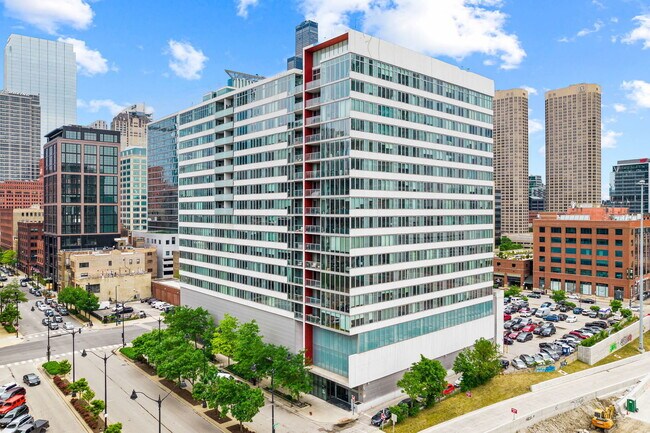 Photo - 659 W Randolph St Condo Unit 917