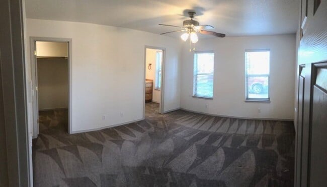 Photo - Live in Town-Sisters Oregon