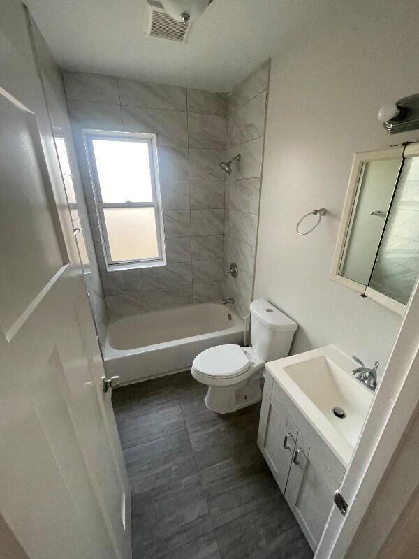 Photo - 45 E 74th St Unidad 2