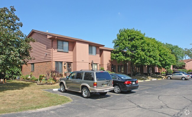 Photo - Pleasant Oakes