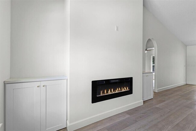 320 KENORA Dr