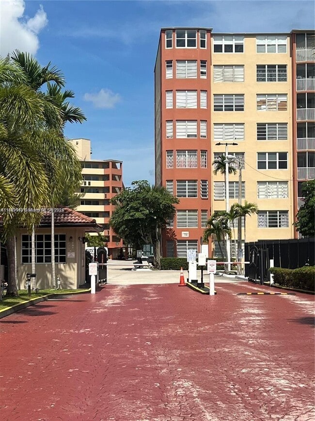 Photo - 1780 NE 191st St Condo Unit 106-2