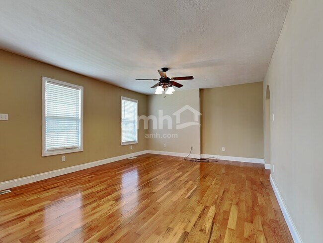 Photo - 8131 Broken Rock Ln