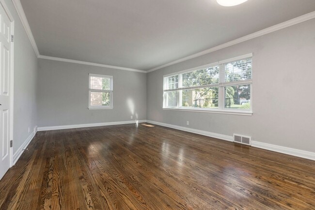 Photo - 1166 Castlevale Dr Unit 2