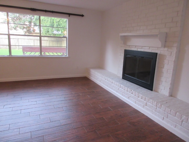 Photo - 17318 Edsall Dr