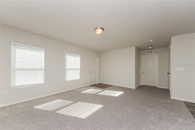 Photo - 230 Hyacinth Ct