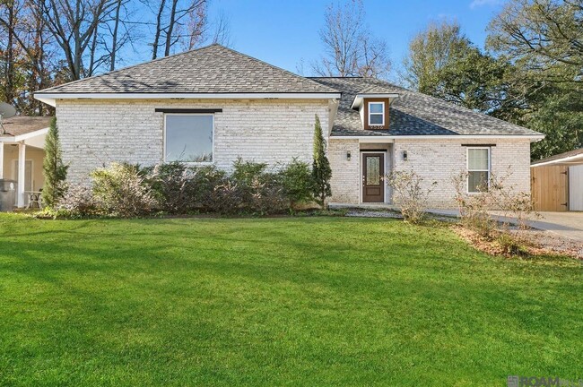 Building Photo - 9536 Avis Ave