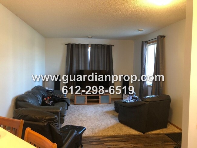 Photo - End Unit Townhouse Available December 1, O...