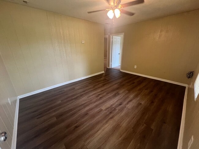 Photo - 2 Bedroom 1 Bathroom Duplex in Winterville!